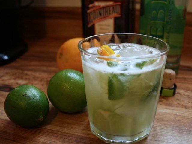 Cocktail Recipe for Brazil's Caipirinha