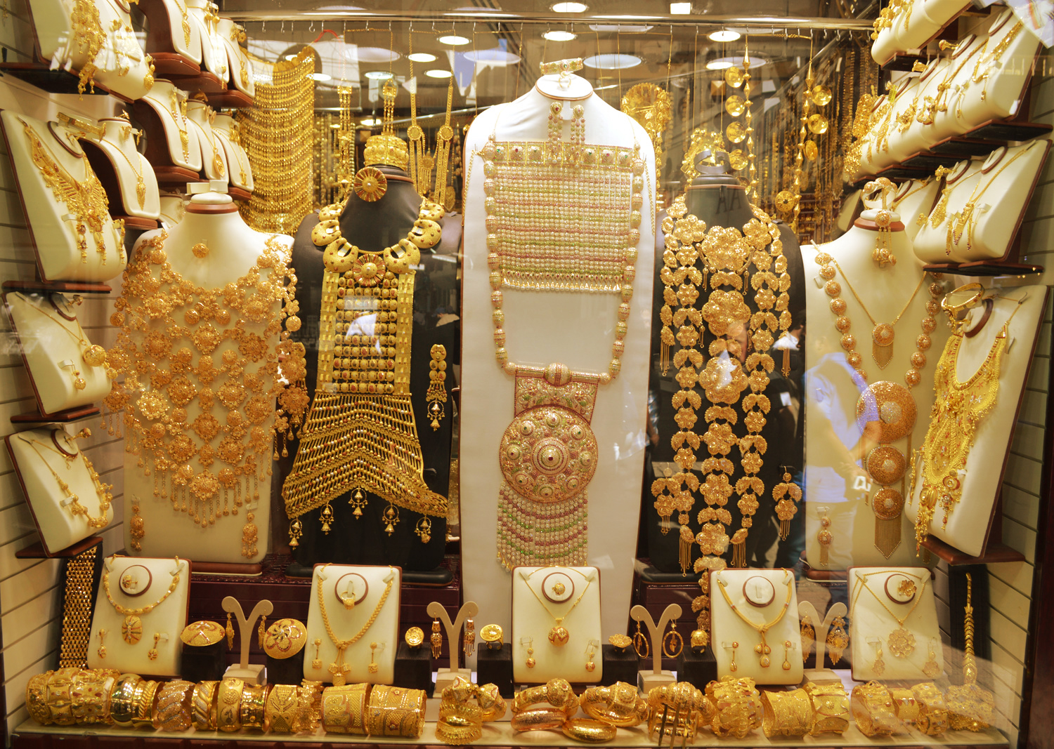 Unimaginable Things That You Will Find at the Deira Gold Souk in Dubai
