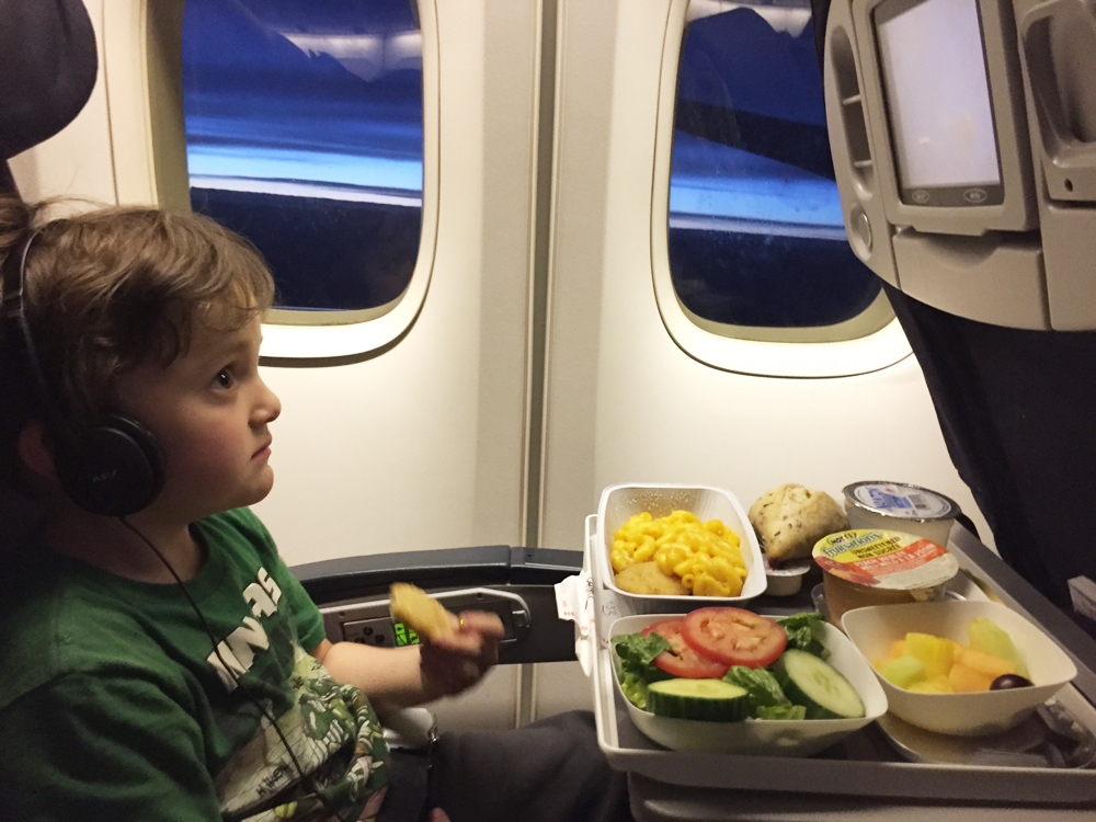 http://travelinsidermagazine.com/wp-content/uploads/2015/08/airfrance-to-CDG-kids.jpg