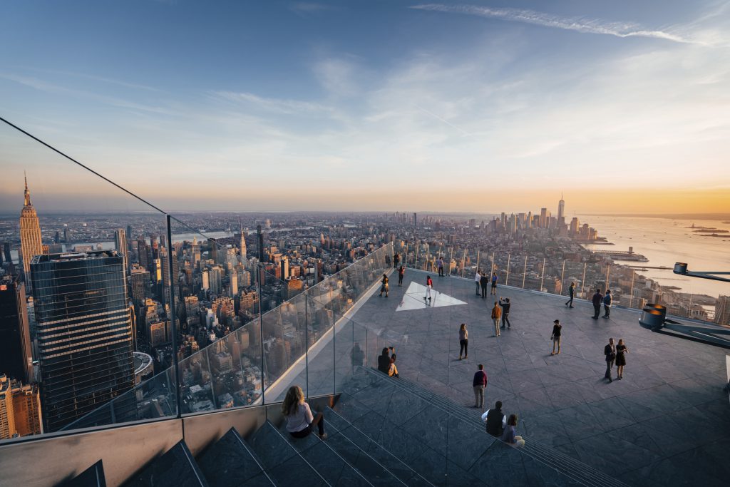 Edge - Outdoor sky deck 