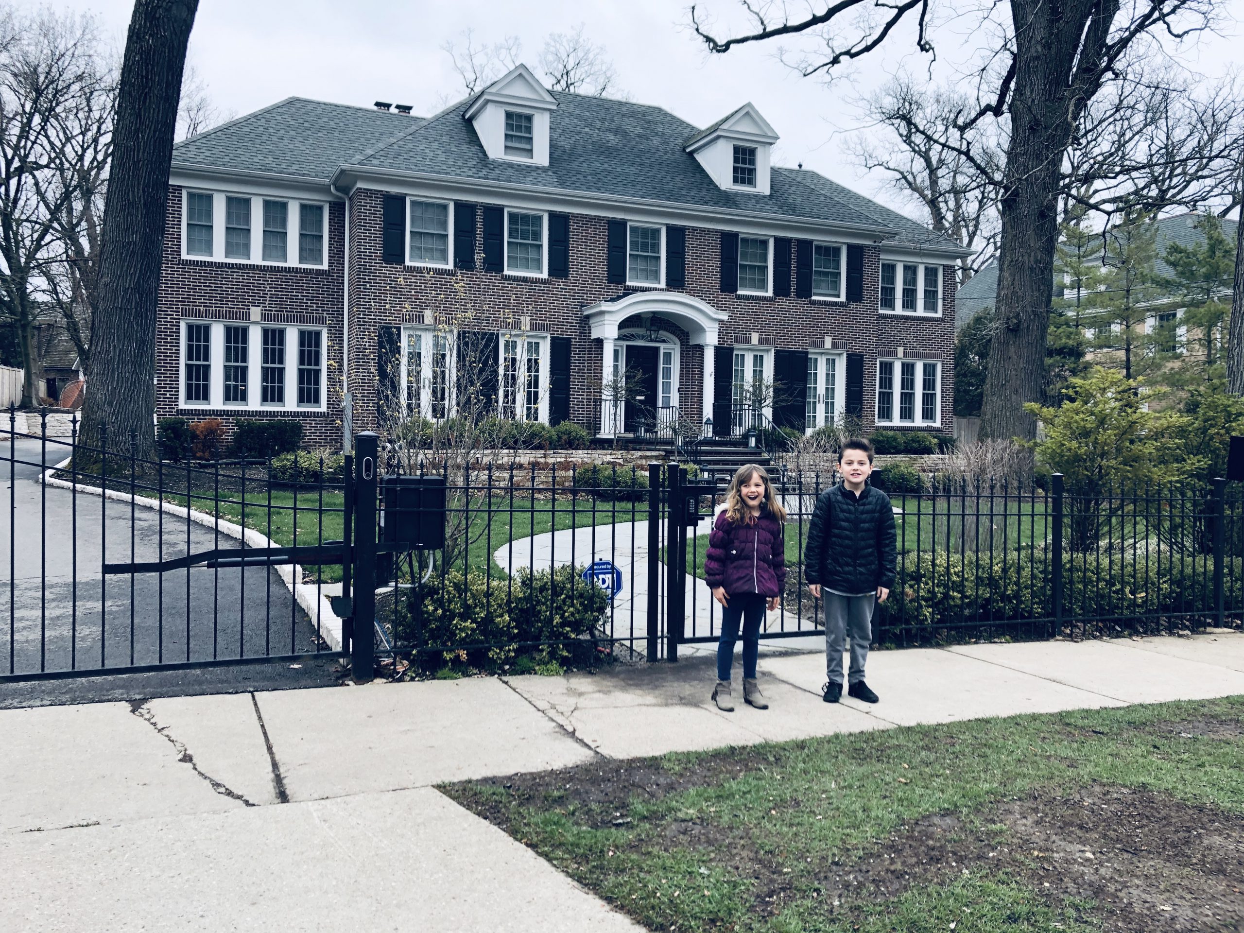 visit the home alone house in winnetka travel insider