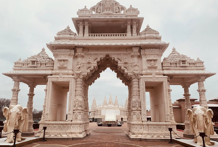 Baps Shri Swaminarayan Mandir Of Chicago Is A Must Se vrogue.co