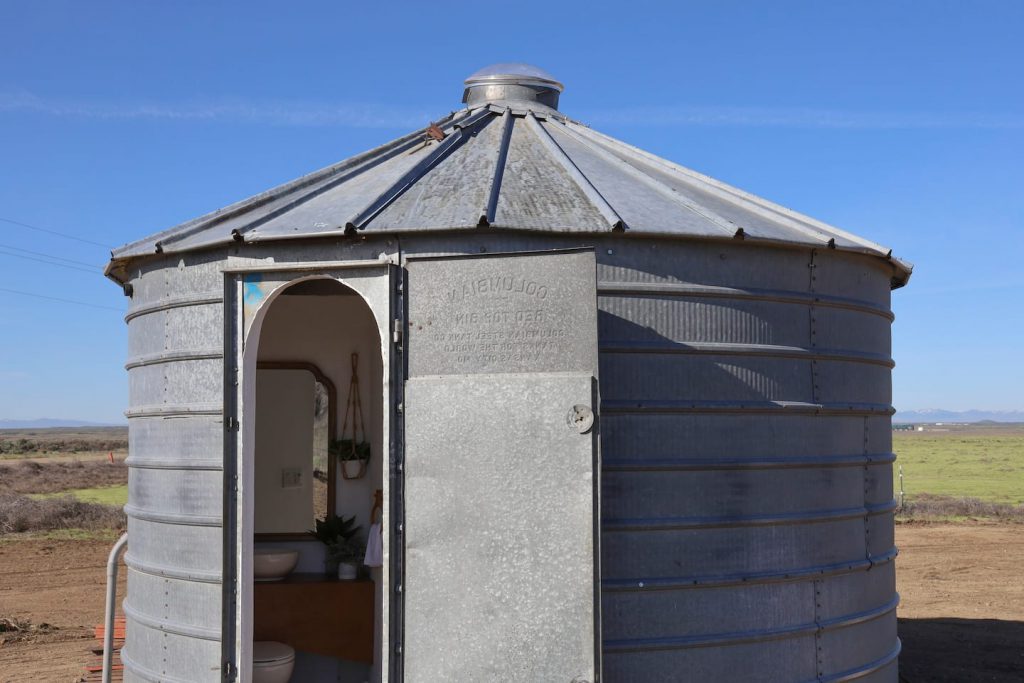 Silo bathroom Big Idaho Potato Hotel