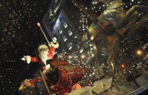 The 32nd Annual Wintrust Magnificent Mile Lights Festival Illuminates Chicago With Holiday Splendor